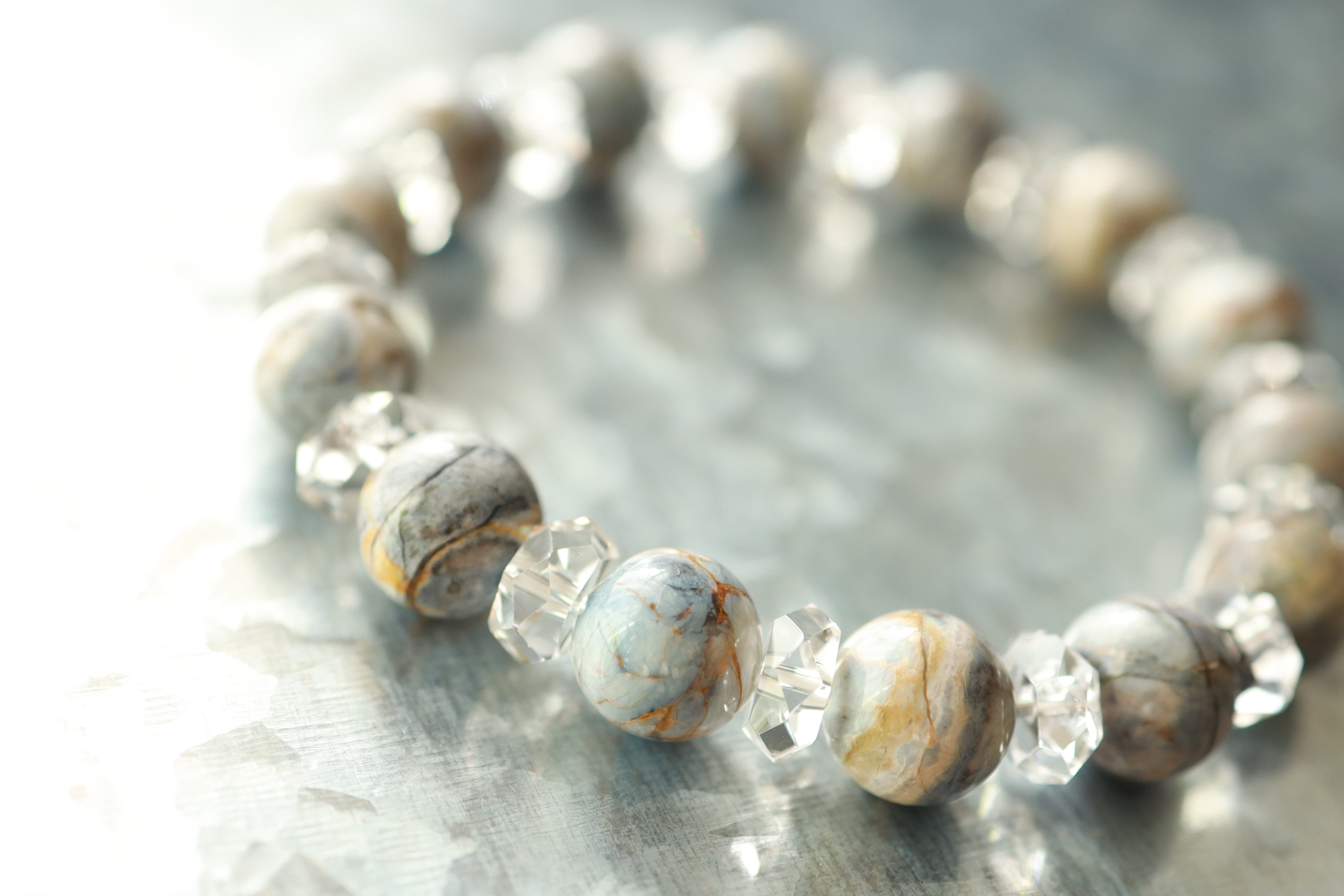 …☆スーパープレミアムブレス☆レアストーン☆マトリックスブルーオパール：10ミリ＆水晶☆天然石ブレスレット☆…