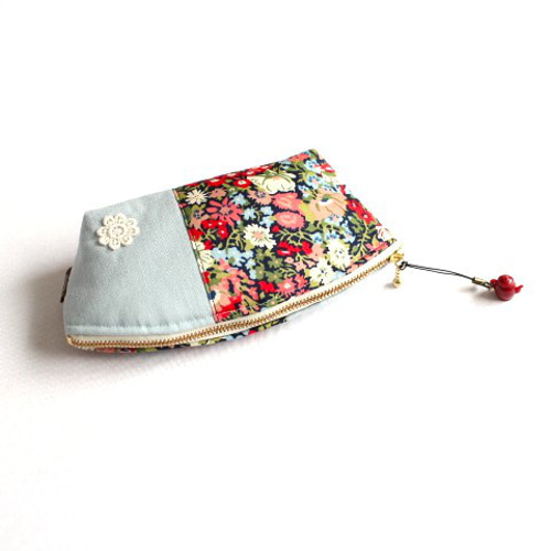 ハンドメイド☆横長ポーチ 感謝セール♪ 横長ポーチ・内ポケット付き/ソープ・水色 ポーチ