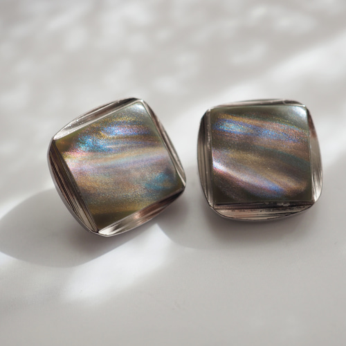 銀河 グレイッシュ×シルバー スクエアヴィンテージボタンイヤリング