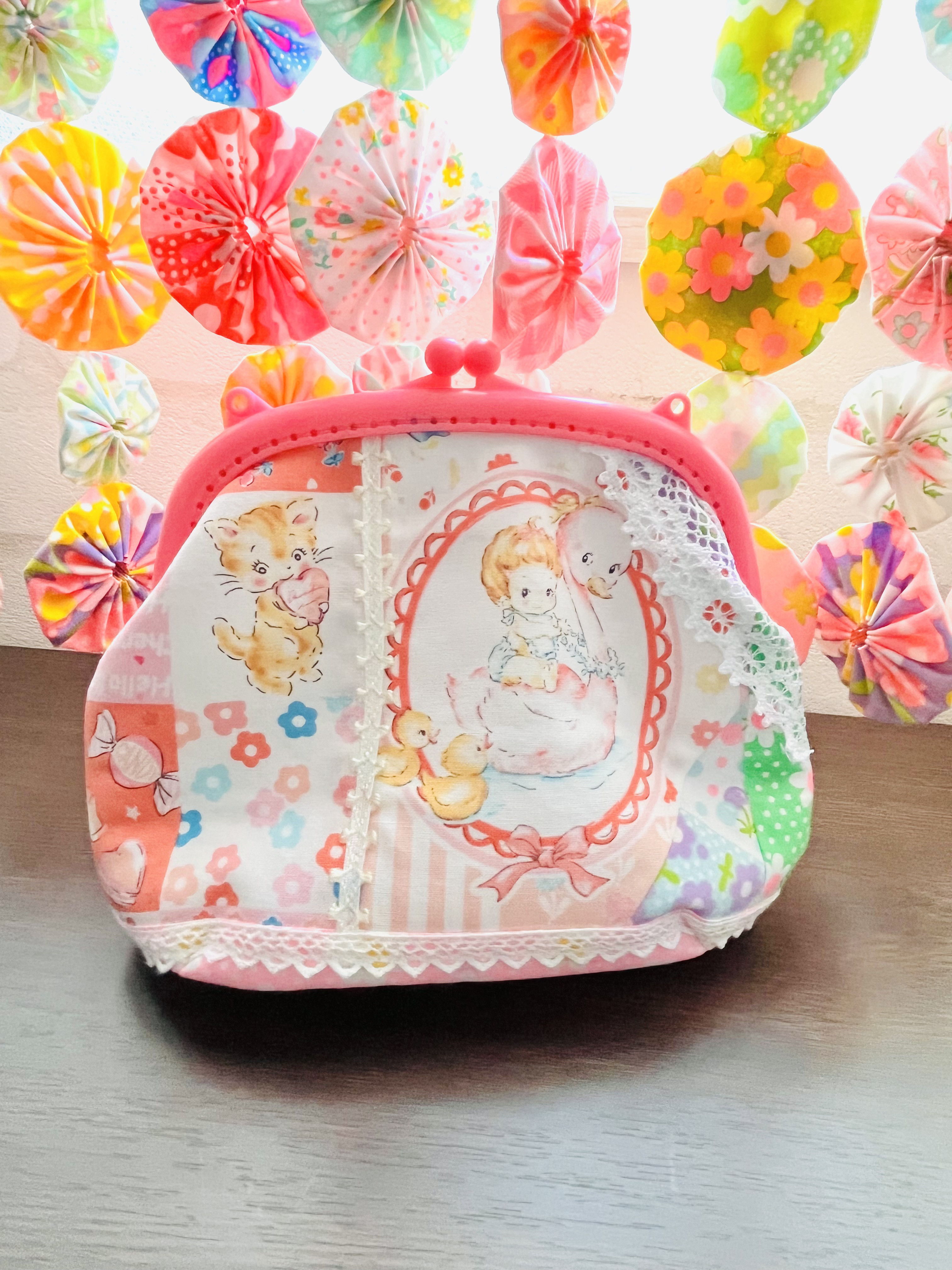 ハローベイビーとレトロアニマルのふんわり可愛いプラがま口 ポーチ