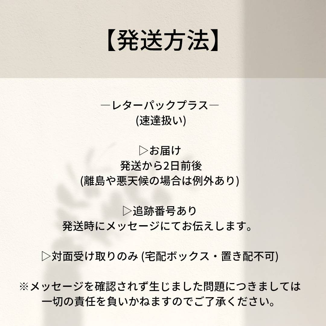 大きなリボンの髪飾り 成人式 卒業式 結婚式 七五三 赤 黒  白 ゴールド RC272