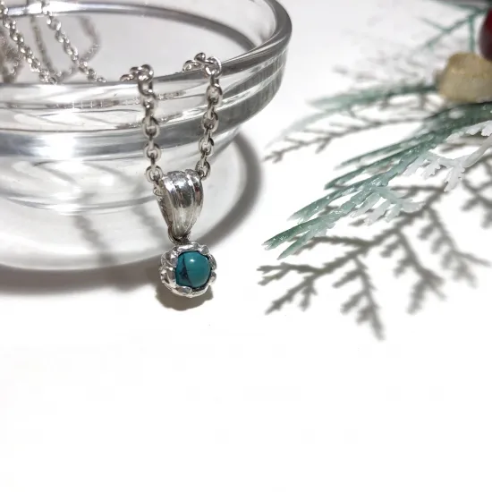 純銀製＊ターコイズ 限定色＆新色 唐草枠天然石ミニペンダント