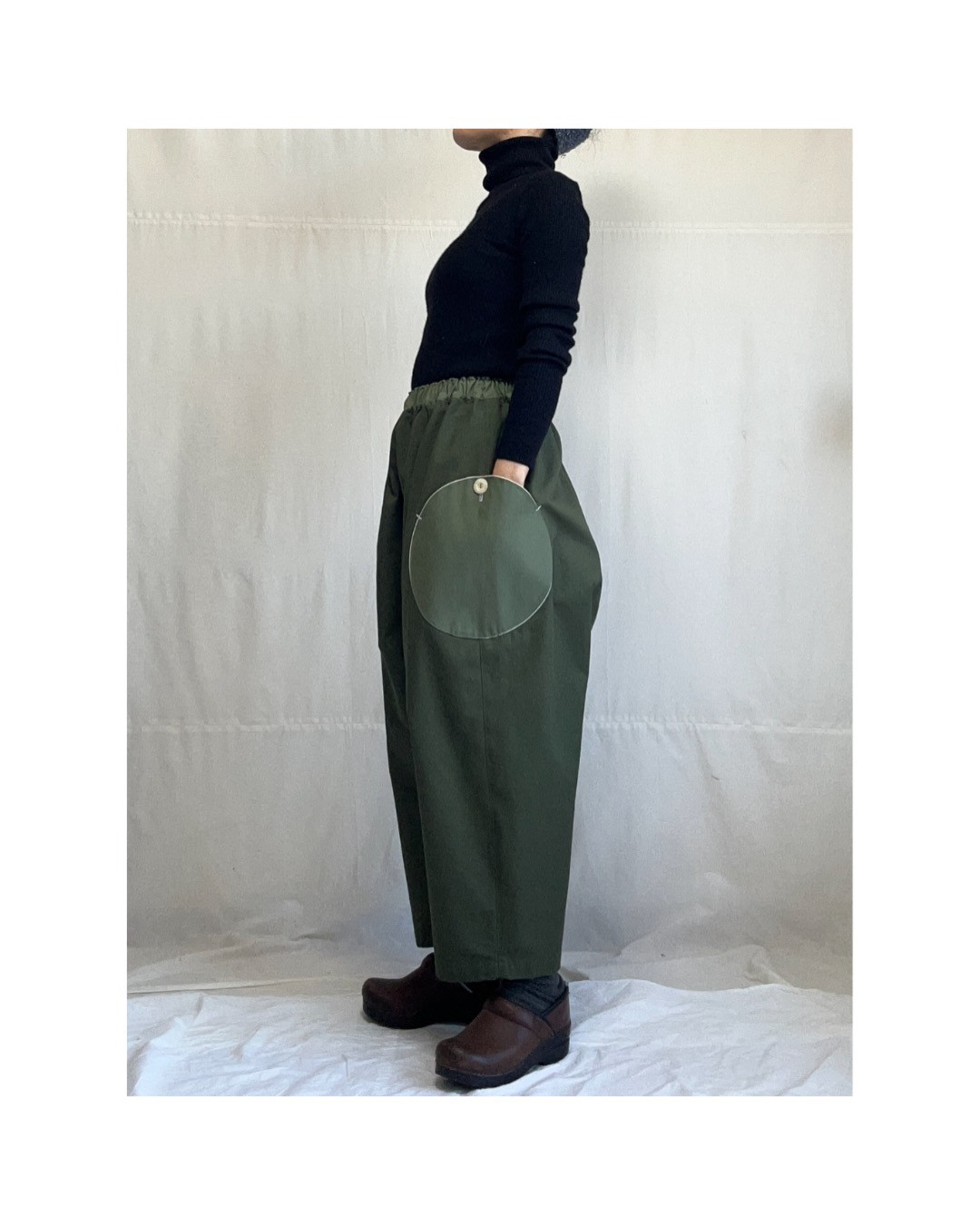 丸ポケットパンツ