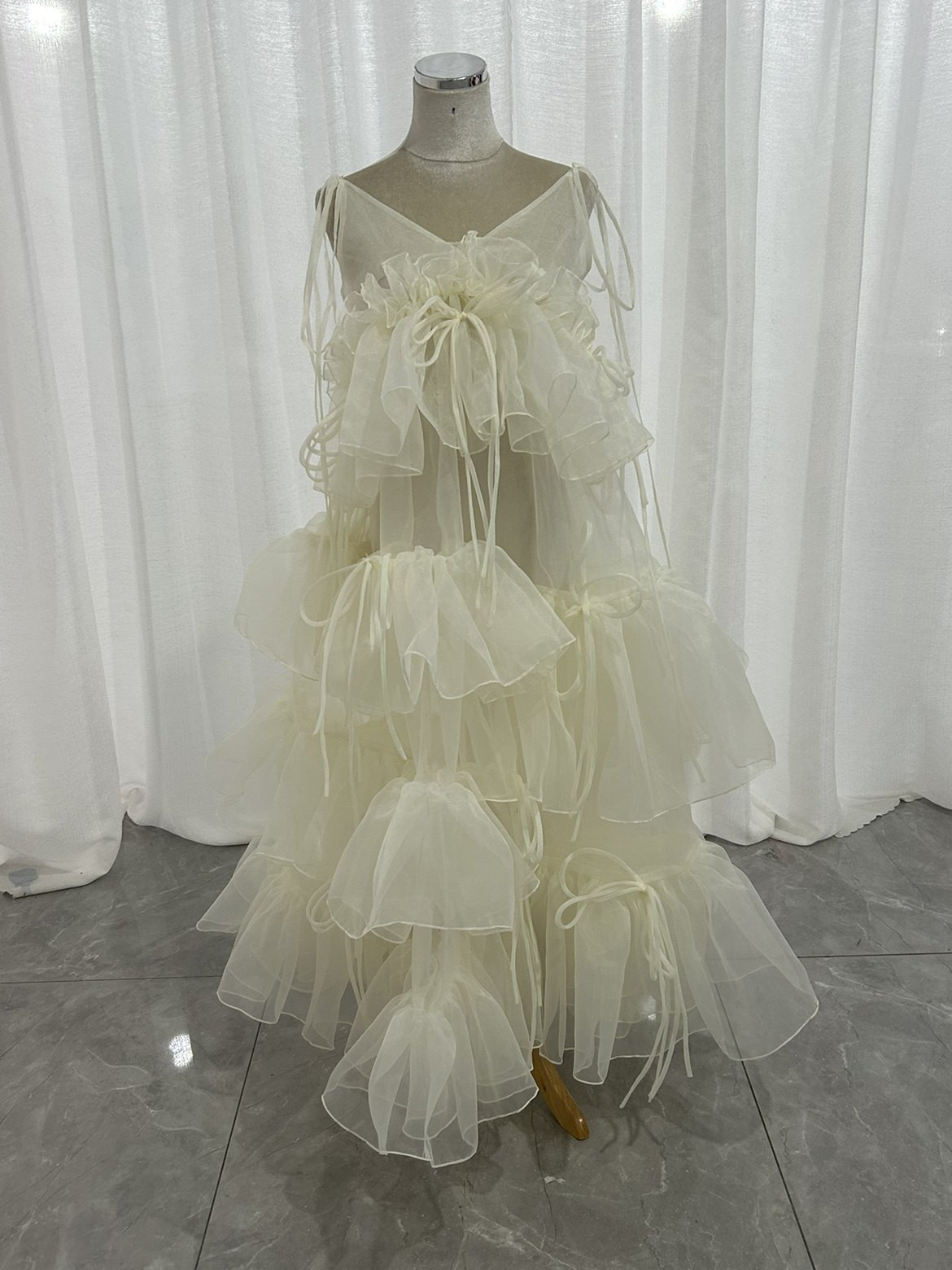 上質オーガンジー チュールドレス パフスリーブ カラードレス 柔らかく重ねたチュールスカートオーバードレス/前撮り/花嫁