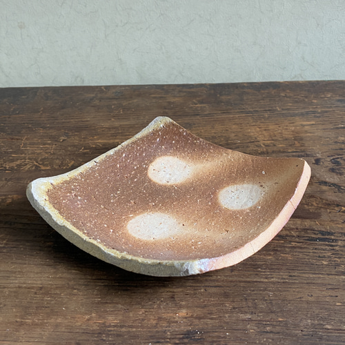 信楽焼 白荒土 穴窯焼成・四方上げ皿 15cm（No2）｜角皿・菓子皿・前菜