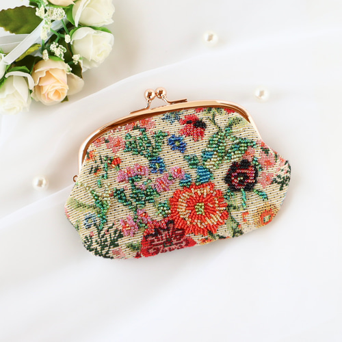 総ビーズ刺繍 　花柄　手提げ　バッグ　がま口 総ビーズ刺繍 花柄 手提げ バッグ がま口