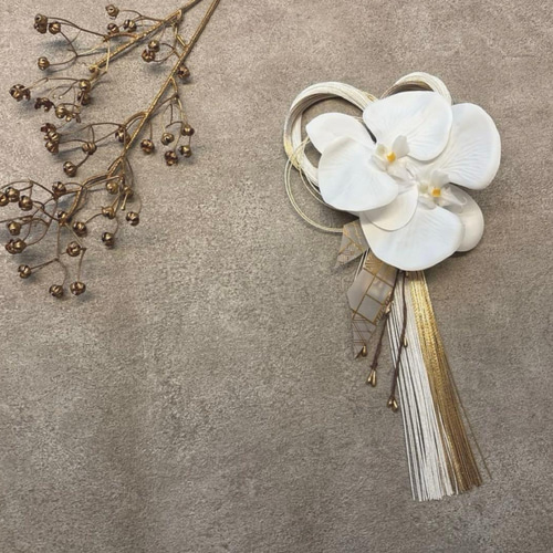 胡蝶蘭 水引 しめ縄飾り しめ飾り モダン お正月飾り リース 白 金