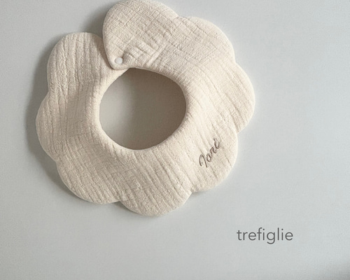 花びらスタイ【お名前刺繍】【2size展開】オーダーページ１枚1000円 花びらスタイ【お名前刺繍】【2size展開】オーダーページ1枚1000円