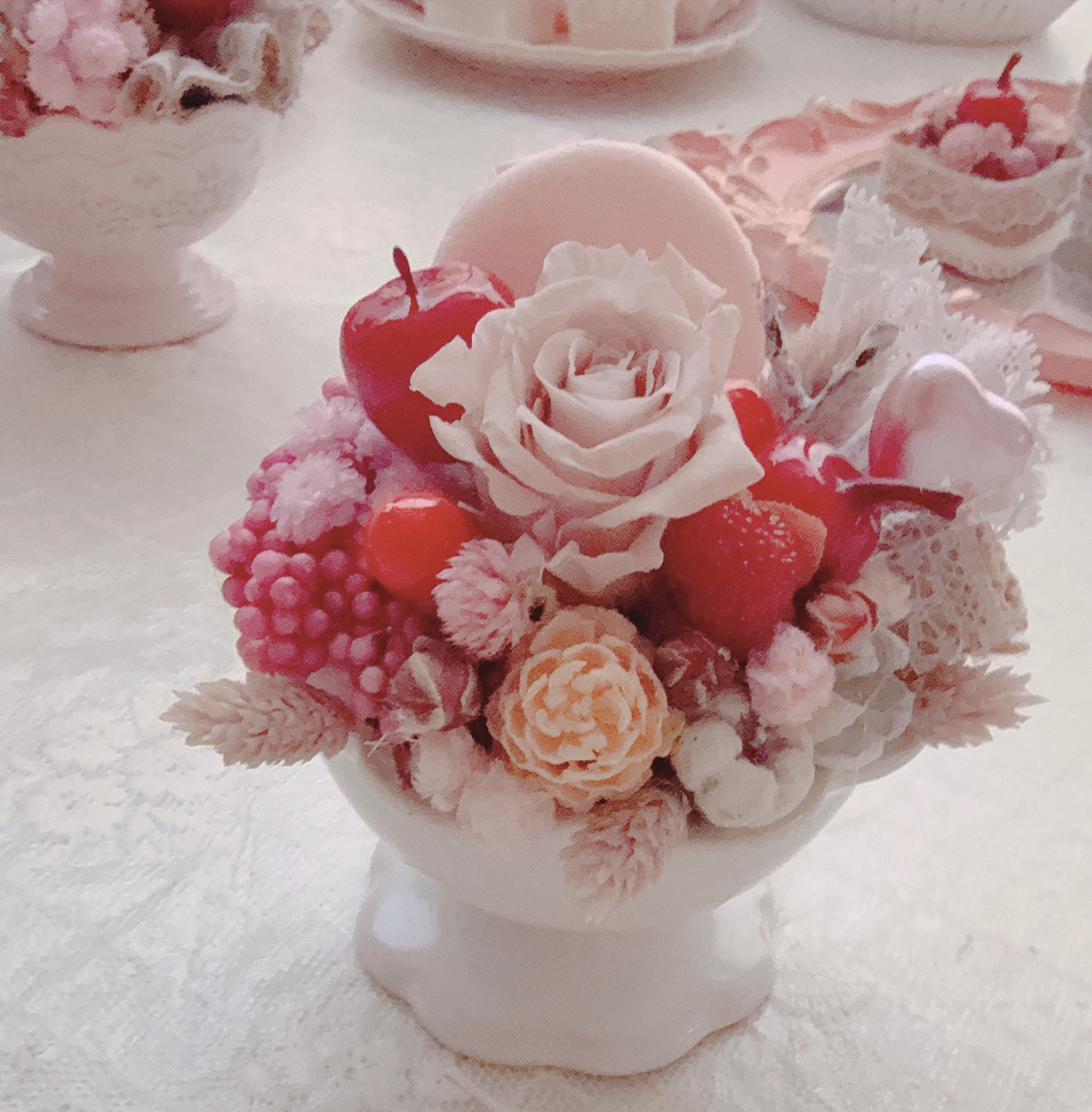 ❤️SALE❤️ピンクマカロンミニパフェアレンジ(白)