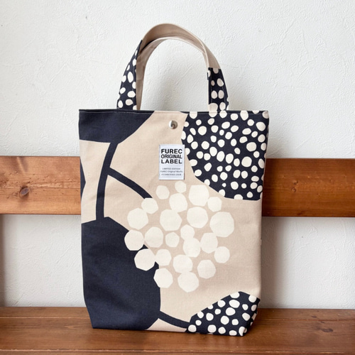 りえぽん様 A4サイズトート2点 トートバッグ chiku.chiku 通販