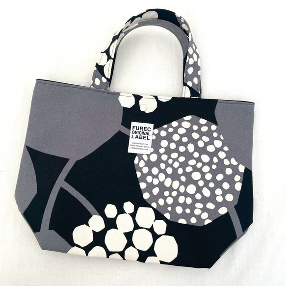 りえぽん様 A4サイズトート2点 トートバッグ chiku.chiku 通販