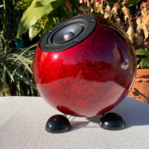 ひとめぼれ2026 新色 おしゃれな木製Bluetooth球体スピーカー 工芸品