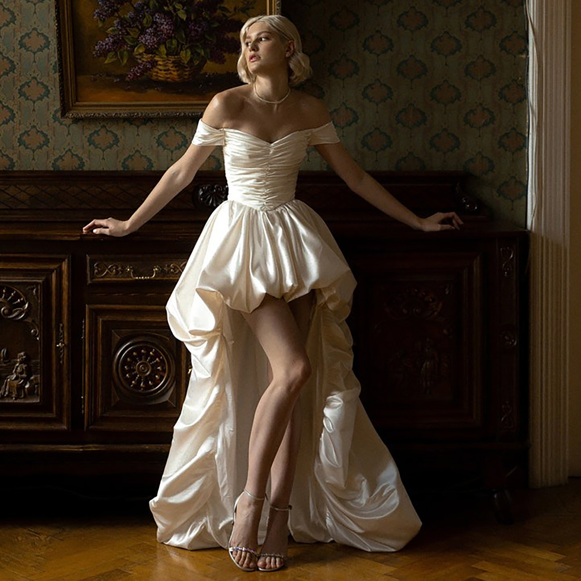 高級感 白 サテン オフショルダー パーティードレス ハイローヘム 結婚式 成人式 演奏会 誕生日 前撮り HL972