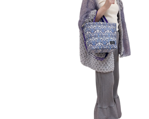 リバティ・ラミネート】軽量 撥水 トートバッグS ストロベリーシーフ