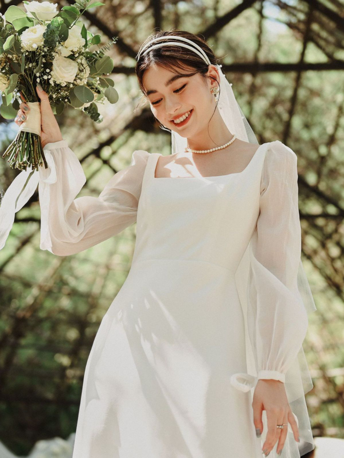高級感 白 長袖 ウェディングドレス シンプル 韓国風 結婚式 花嫁 二次会 演奏会 誕生日 前撮り HL980