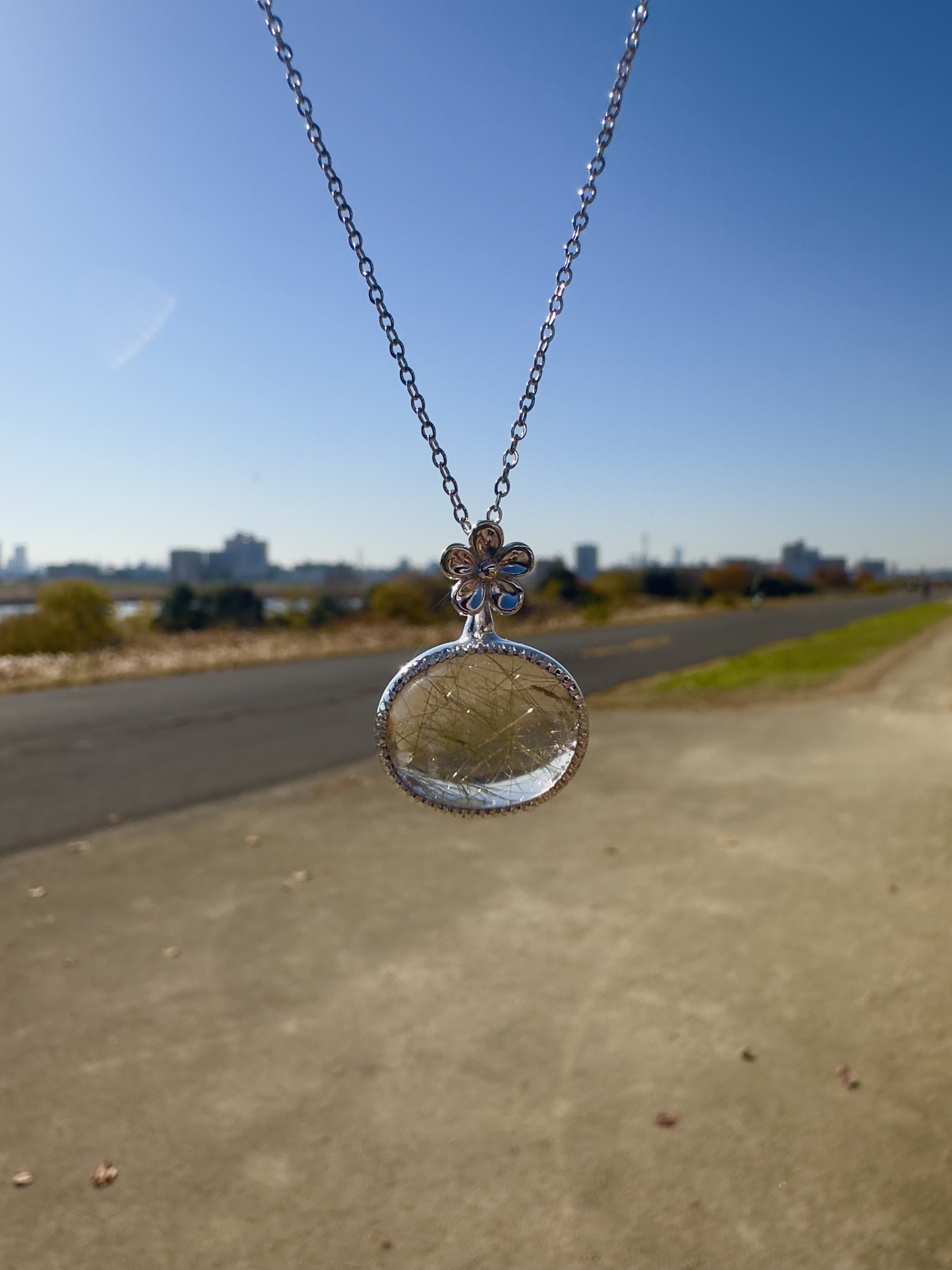 ルチルクォーツフラワーペンダント