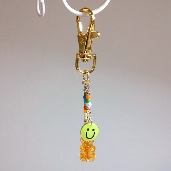 チャーム◇ハンドメイド 蓄光カラフルビーズ ニコちゃんとクマさん