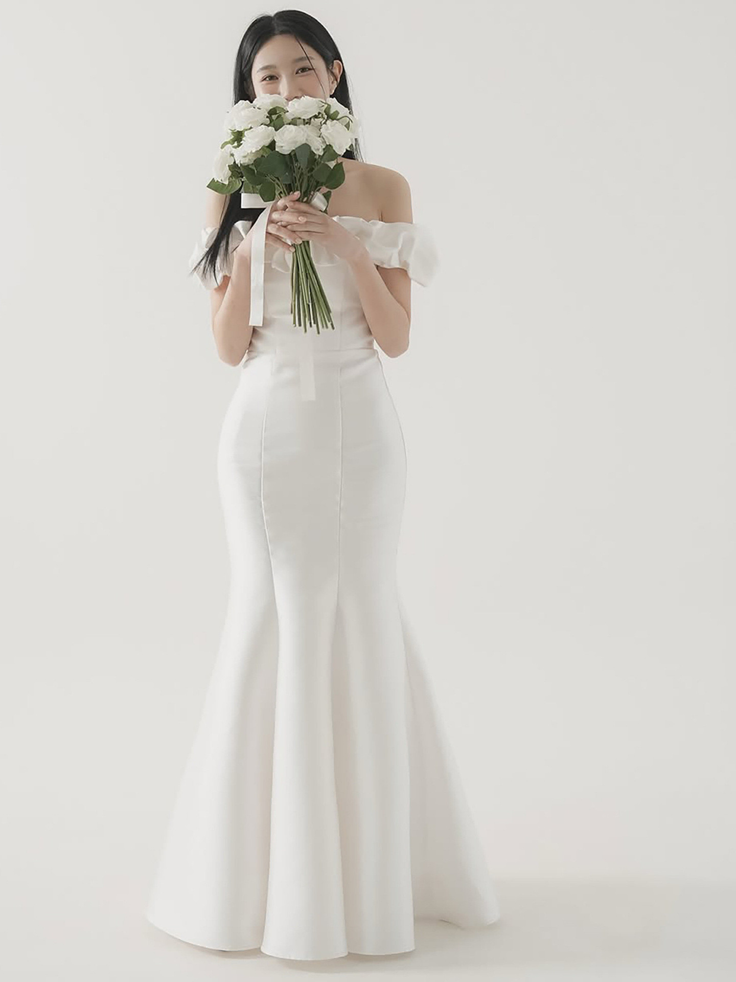 高級感 白 サテン オフショルダー マーメイドドレス 韓国風 花嫁 結婚式 成人式 演奏会 誕生日 前撮り HL981