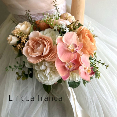 ウエディングブーケ ブライダル 結婚式 前撮り 胡蝶蘭 クラッチブーケ アーティフィシャルブーケ＆ブートニアセット、胡蝶蘭とバラのクラッチ