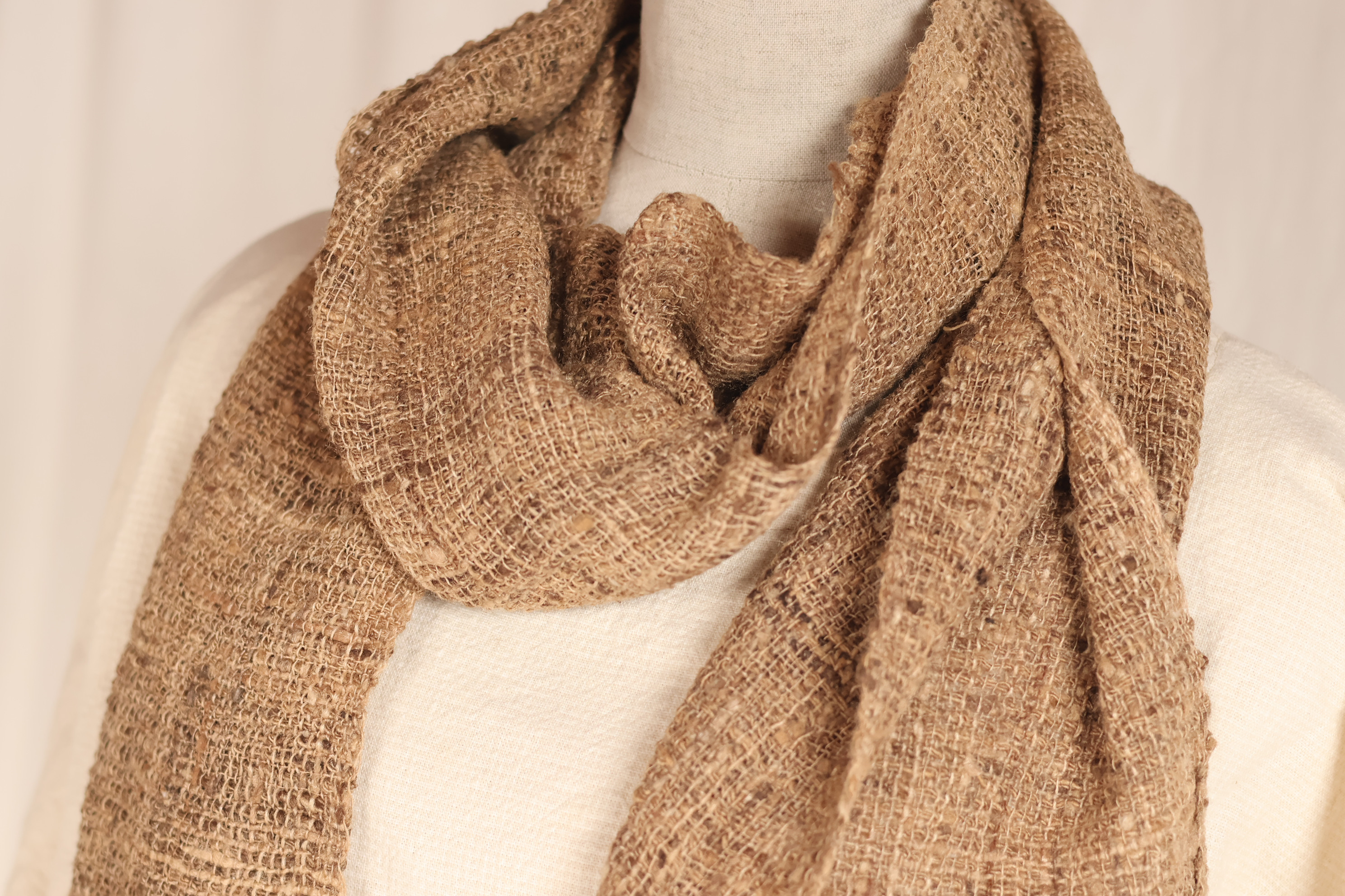 アースカラー　タッサーシルクマフラー