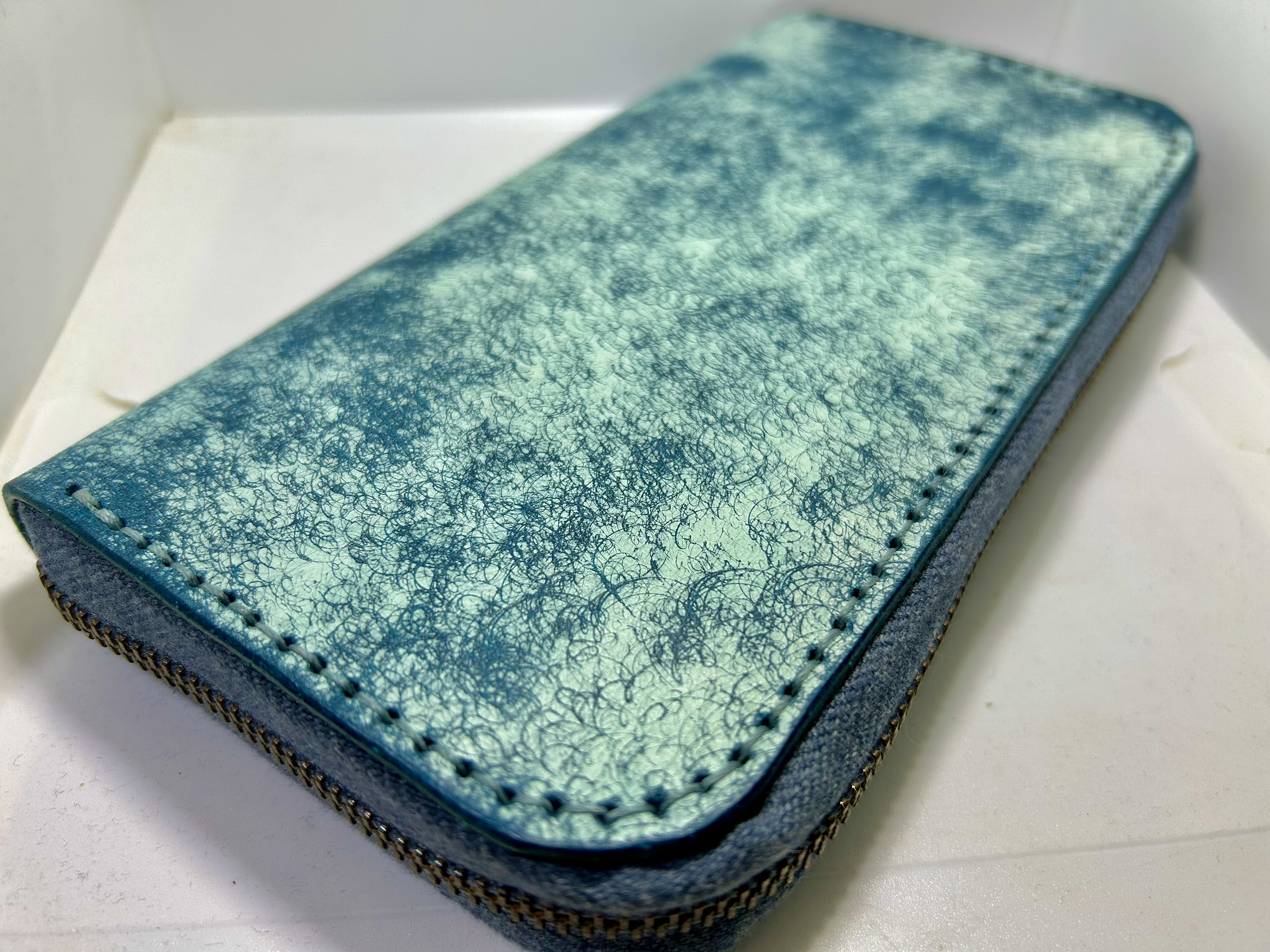 ◆『MARGOT FOG / マルゴー フォグ』（カラー：#Truchese（トルケーゼ））財布 ウォレット