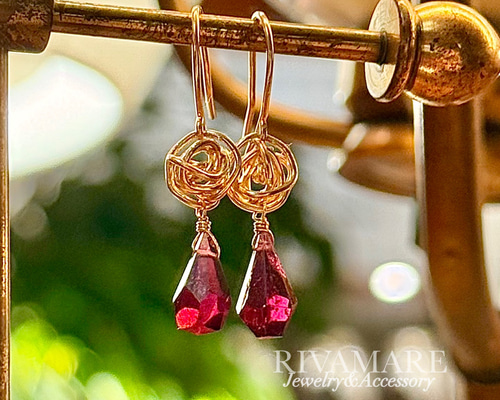 ロードライトガーネット ラフカット 14kgf ワイヤーピアス イヤリング