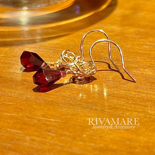 ロードライトガーネット ラフカット 14kgf ワイヤーピアス イヤリング