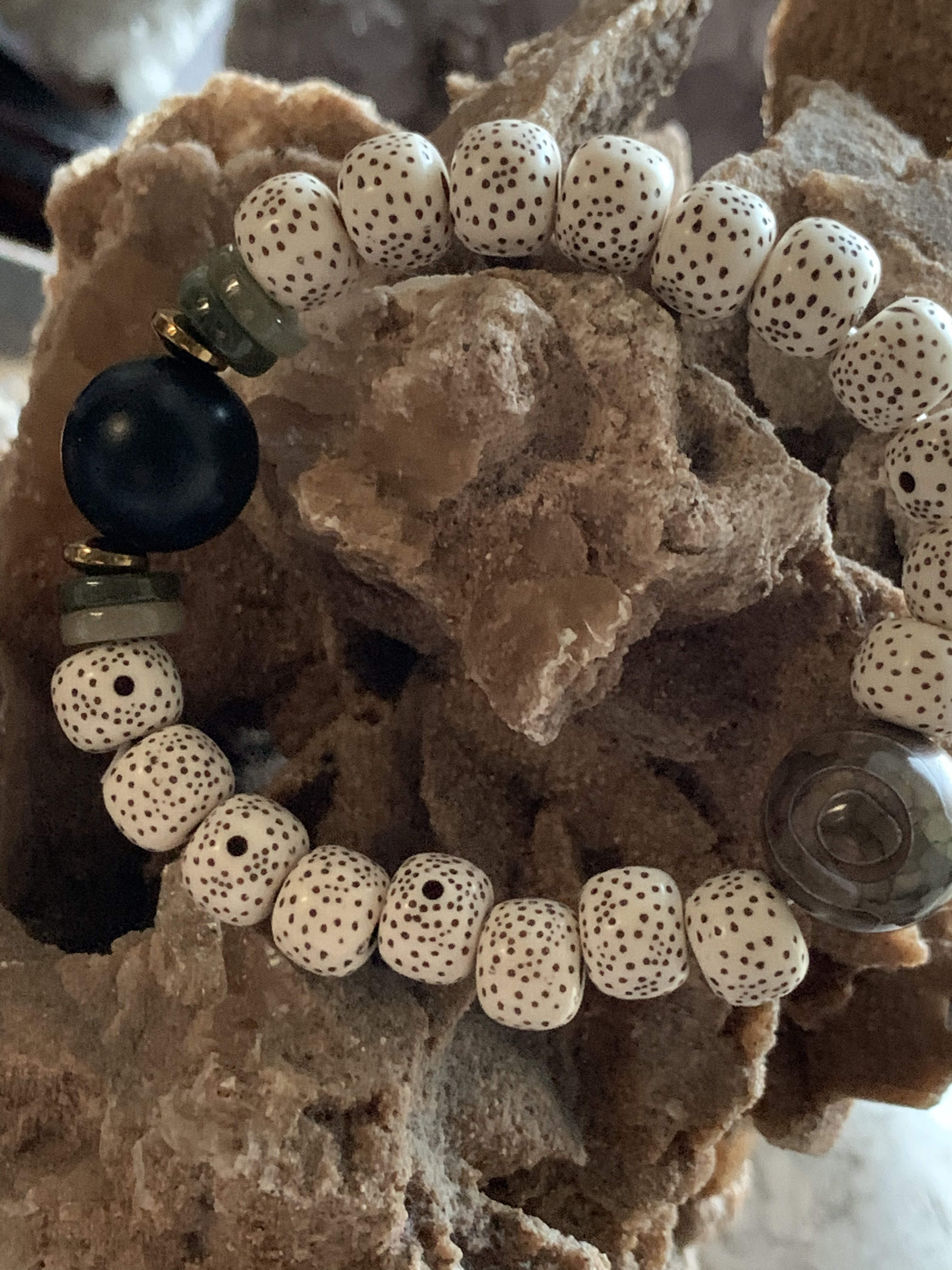 開光 黒瑪瑙板と龍紋緑三眼丸天珠、ミャンマー平安翡翠、星月菩提樹のブレスレット