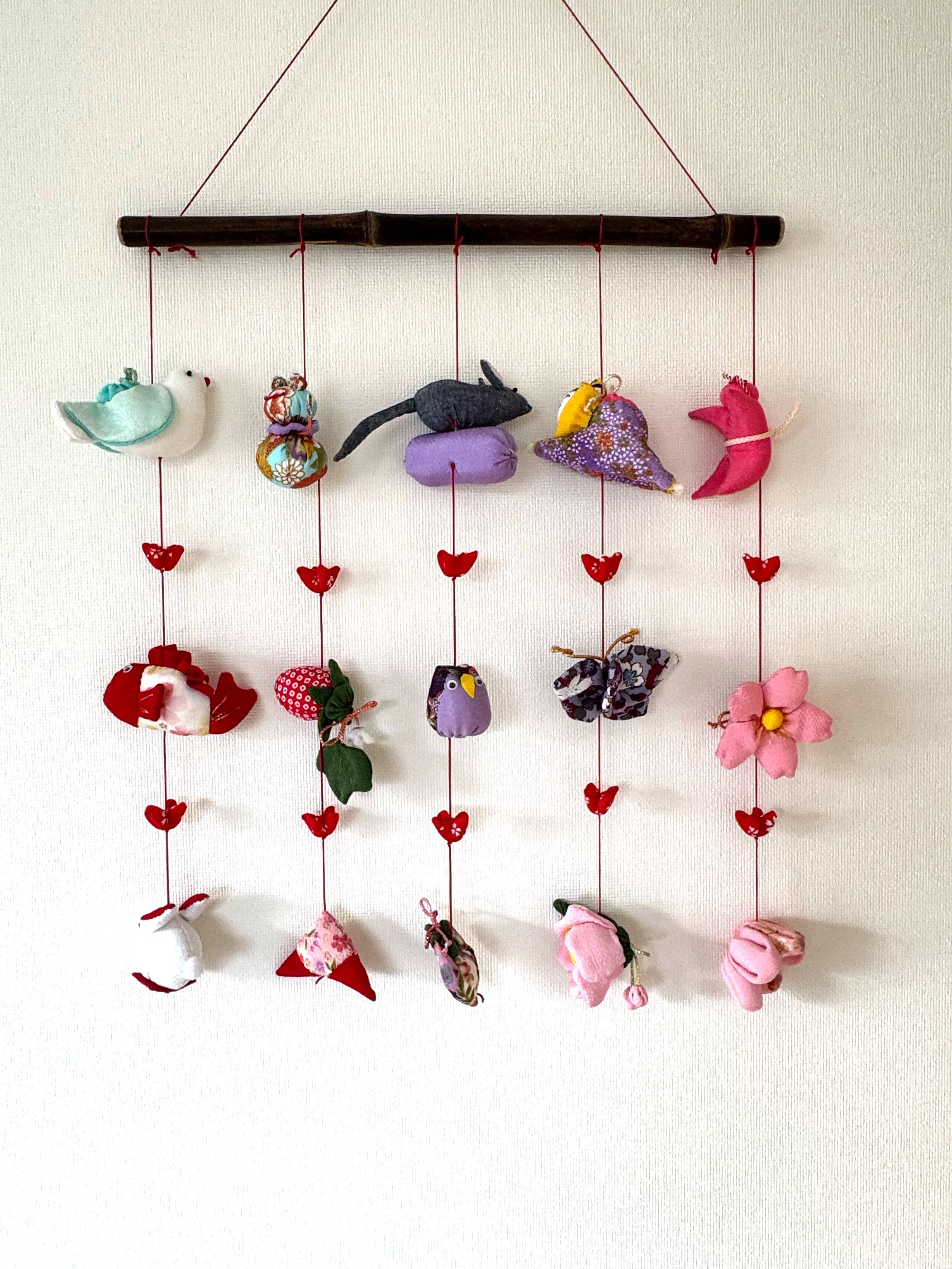 壁掛け吊るし雛①   かわいい吊るし飾り　一点物　桃の節句　ひな祭り　　雛人形