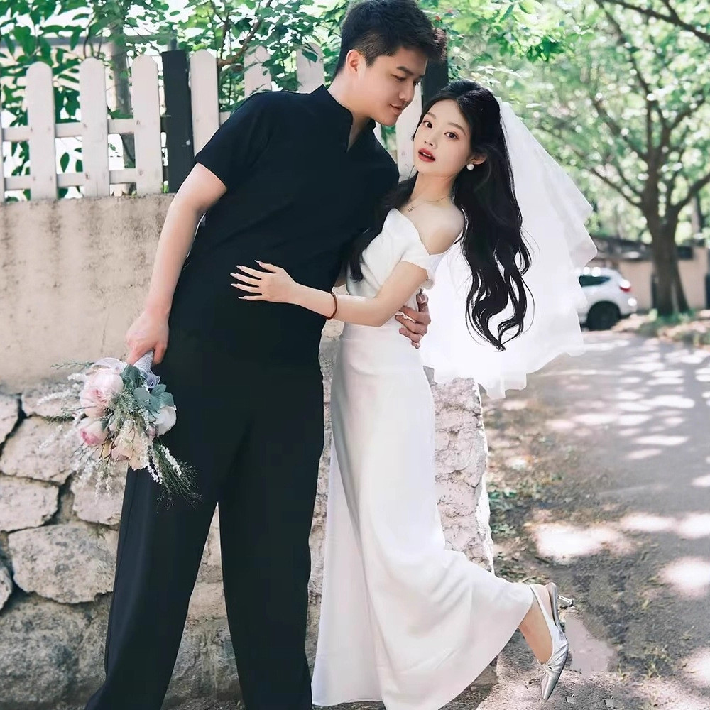 ウェディングドレス 白黒 サテン ノースリーブ シンプル 韓国風 花嫁 披露宴 前撮り 二次会 お呼ばれ AK570