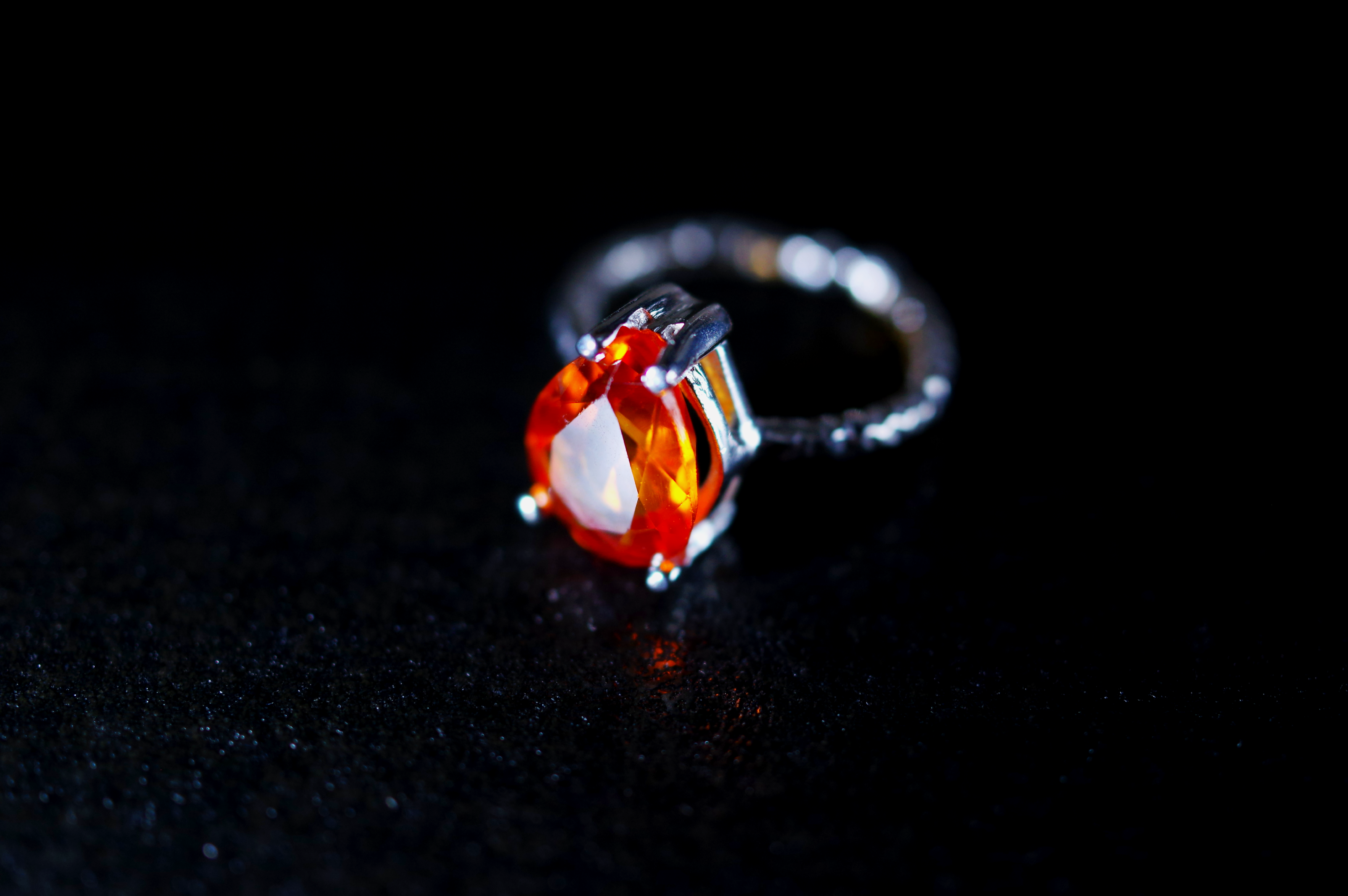 New☆新作☆『オレンジトパーズ』☆世界でひとつの天然石リング