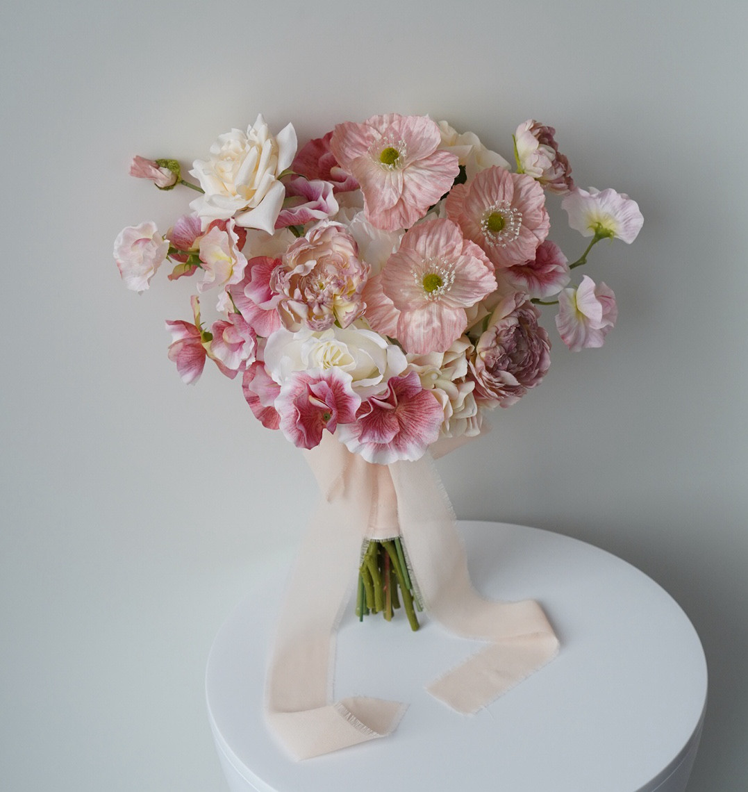 アーティフィシャルフラワーブーケ　ウェディングブーケ　クラッチブーケ　造花ブーケ