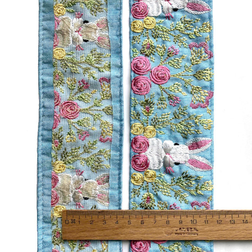 インド刺繍リボン50cm切り売り 花園の白うさぎ ブルー地 6.7cm幅 HC