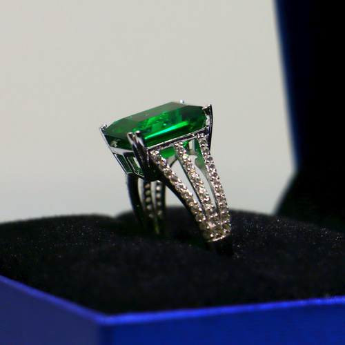 エメラルド・ホワイトサファイア silver リング 指輪 12号 指輪