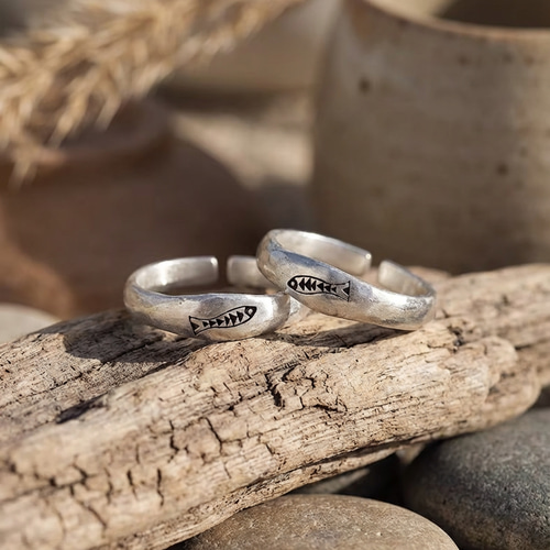 幸運を泳ぐ魚】シルバー手作り 純銀リング SV999 フリーサイズ 魚