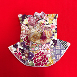 即納✨犬の着物 犬用本格大振袖 M 犬服 お引き摺り 正絹 古典柄 松竹梅