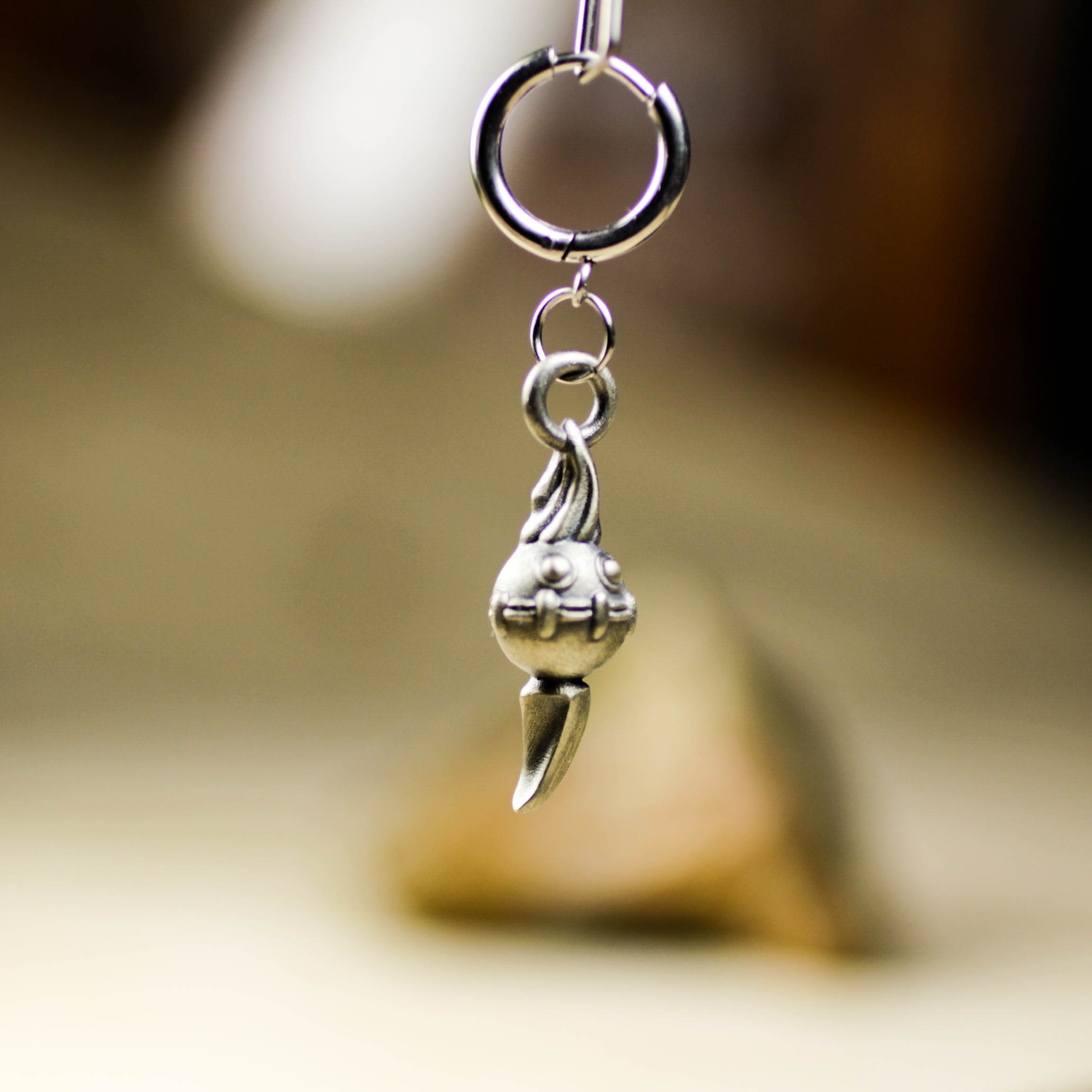 シルバーネイティブドールドロップイヤリング - 部族風フィギュアジュエリー - 手作りダングルイヤリング