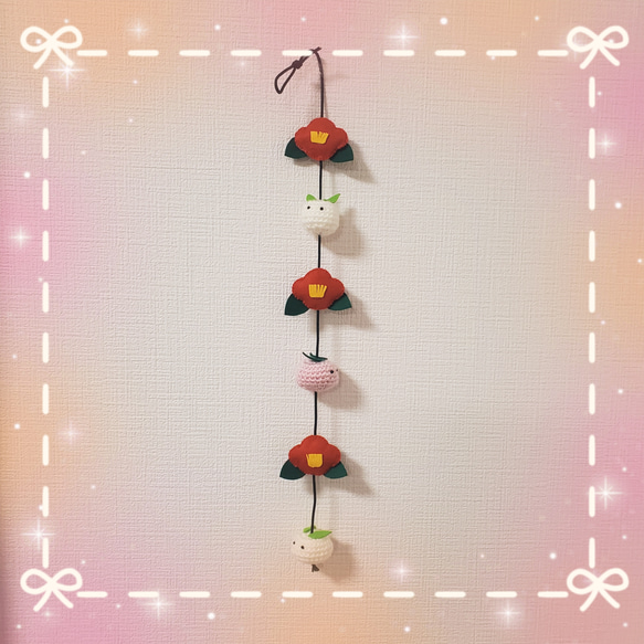 ♡雪うさぎと椿の吊るし飾り♡ あみぐるみ レモネード 通販 20252318