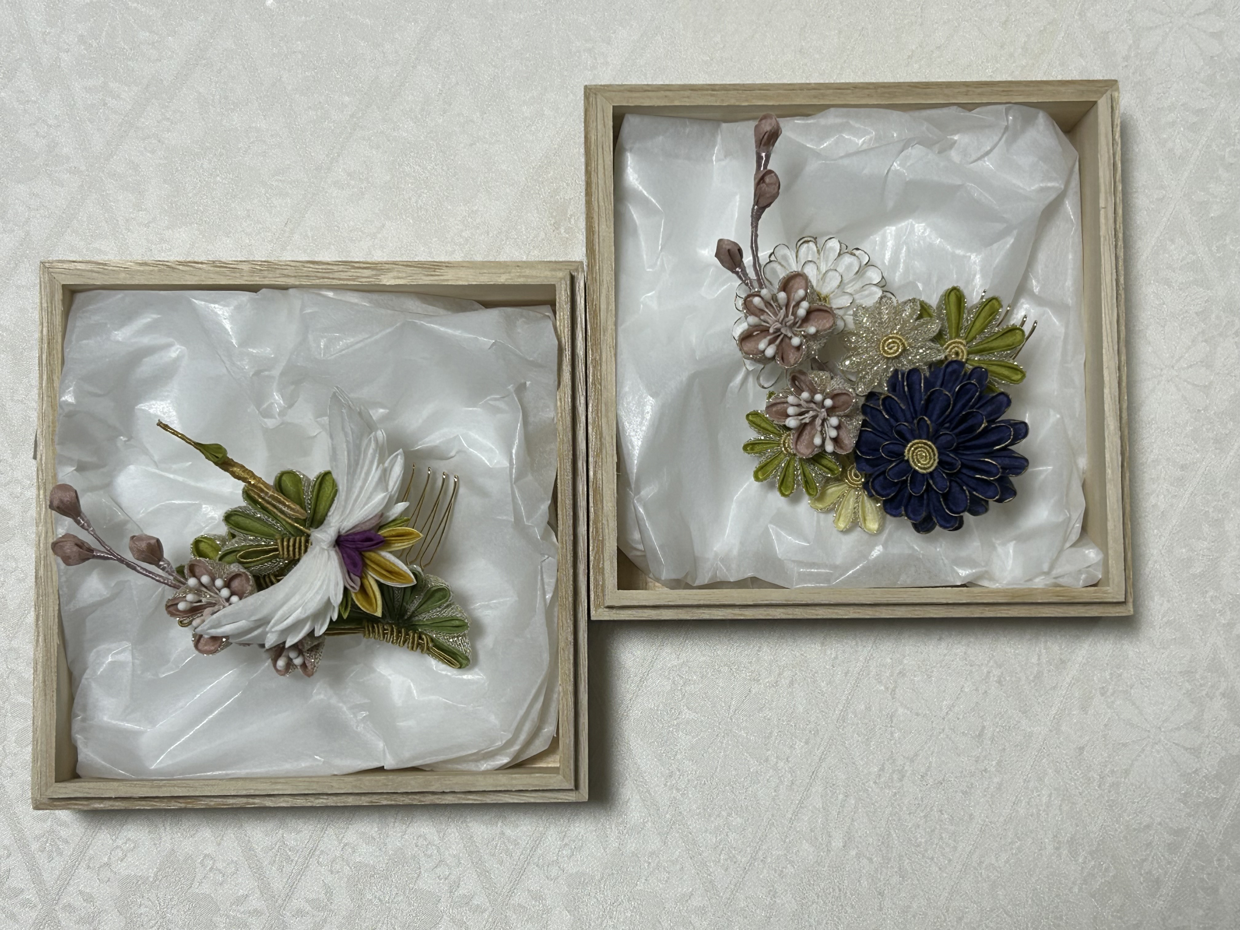 正絹羽二重つまみ細工　大人の髪飾り