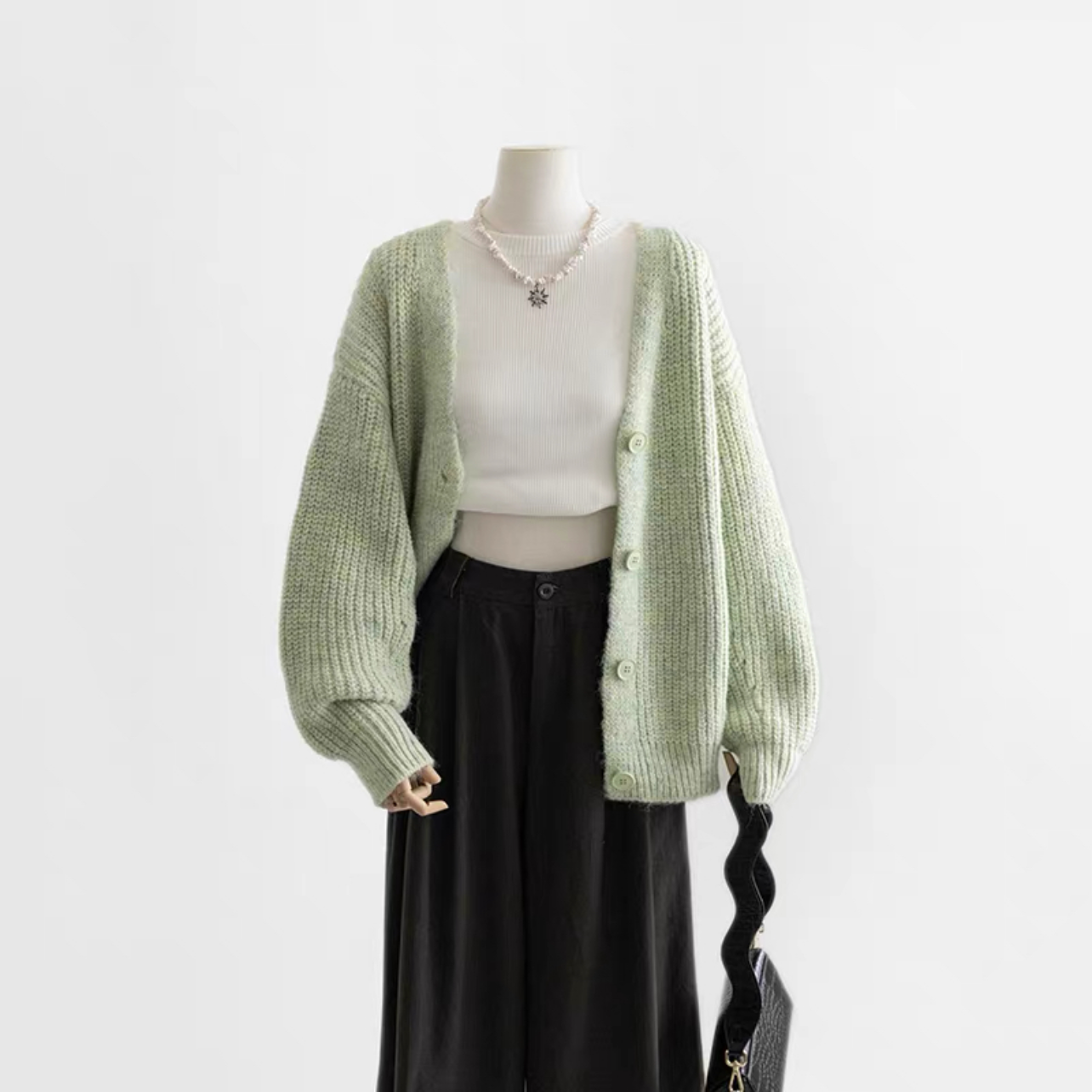 新作｜レディースニット　冬春秋　　おしゃれセーター　ゆったりタイプ