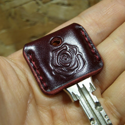 薔薇(バラ)刻印のキーカバー ルガトワイン 2枚目の画像