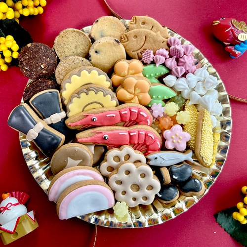 12月31日までにお届け】おせちアイシングクッキー缶 焼き菓子 にじいろ