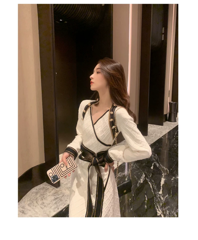 2026年ストレートホワイトカモフラ牛角ボタン ダウンジャケット女性中長期大毛襟厚手冬ファッションコート 高級感 旅行 7,516円