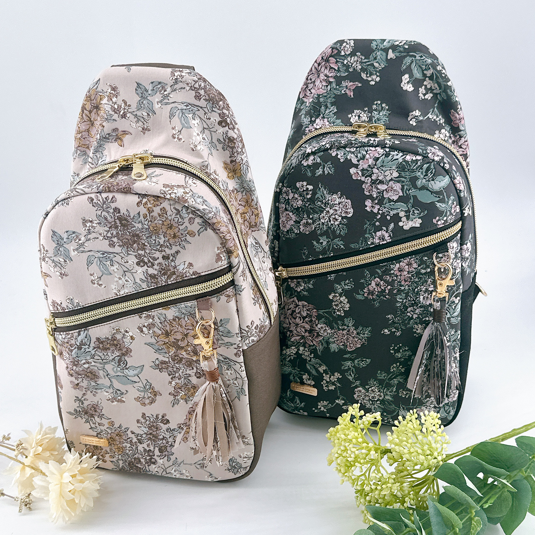 リバティ生地使用☆華やかボディバッグ☆両手フリーでお出かけ快適