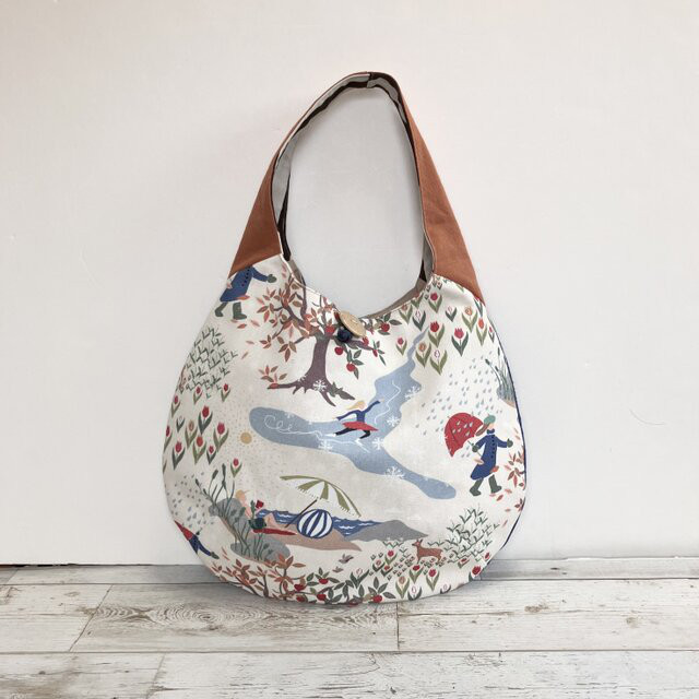 たまご型バッグ　ワンハンドル　北欧の物語
