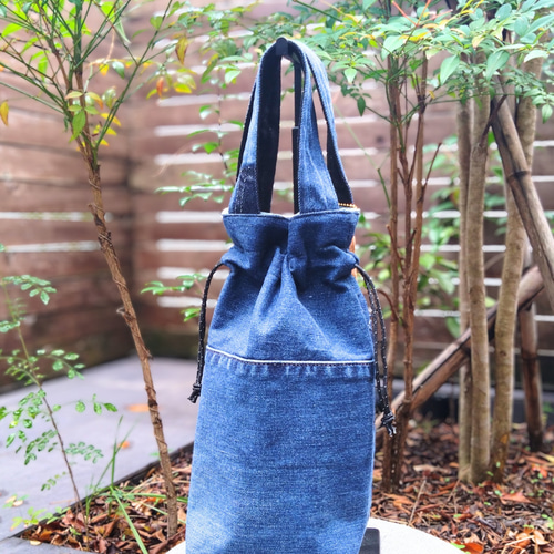 №818【DENIM✖️巾着バッグ⚮̈】デニムリメイクサブバッグ/ミニバッグ