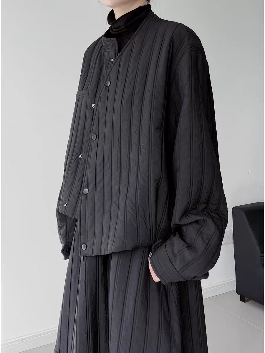 すっきり縦キルティングで脱定番♪中綿入りアシンメトリージャケット