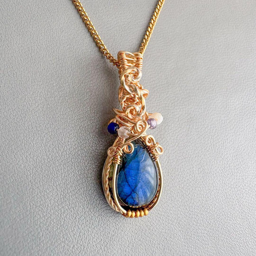 天然石　ペタライト＆モルダバイト ワイヤーラッピング　ペンダントトップ ブルーラブラドライト ペンダントトップ ワイヤーラッピング 天然石