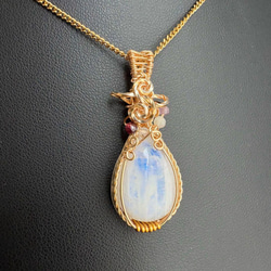 宝石質アイオライトの14kgf ワイヤーラッピングピアス ピアス（フック