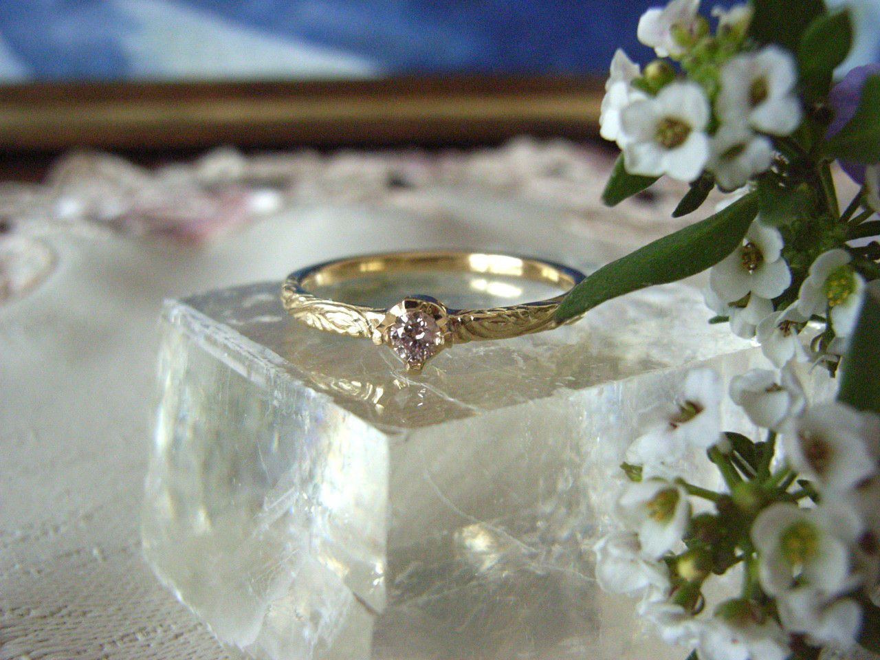 K18YGピンクダイヤモンド　唐草模様のリング